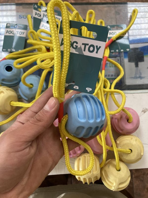 Juguete Pelota de goma con cuerda