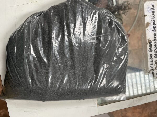 Arena negra 2 KG