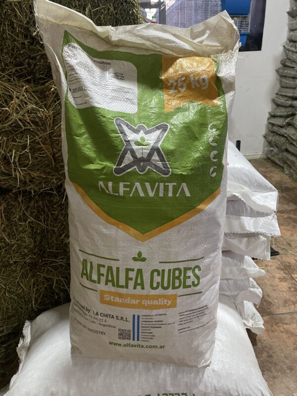 Cubo de Alfafa 25KG