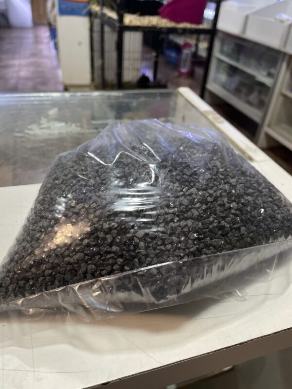 Gravilla negra brillante 1 KG