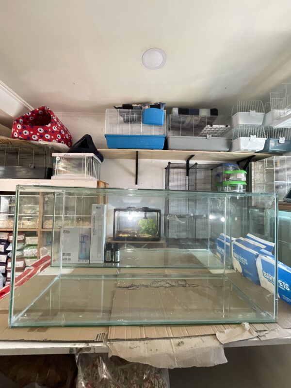 Acuario Vidrio de 80x40x30 96L
