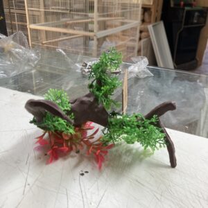 Adorno tronco con plantas 14*14*10 cm