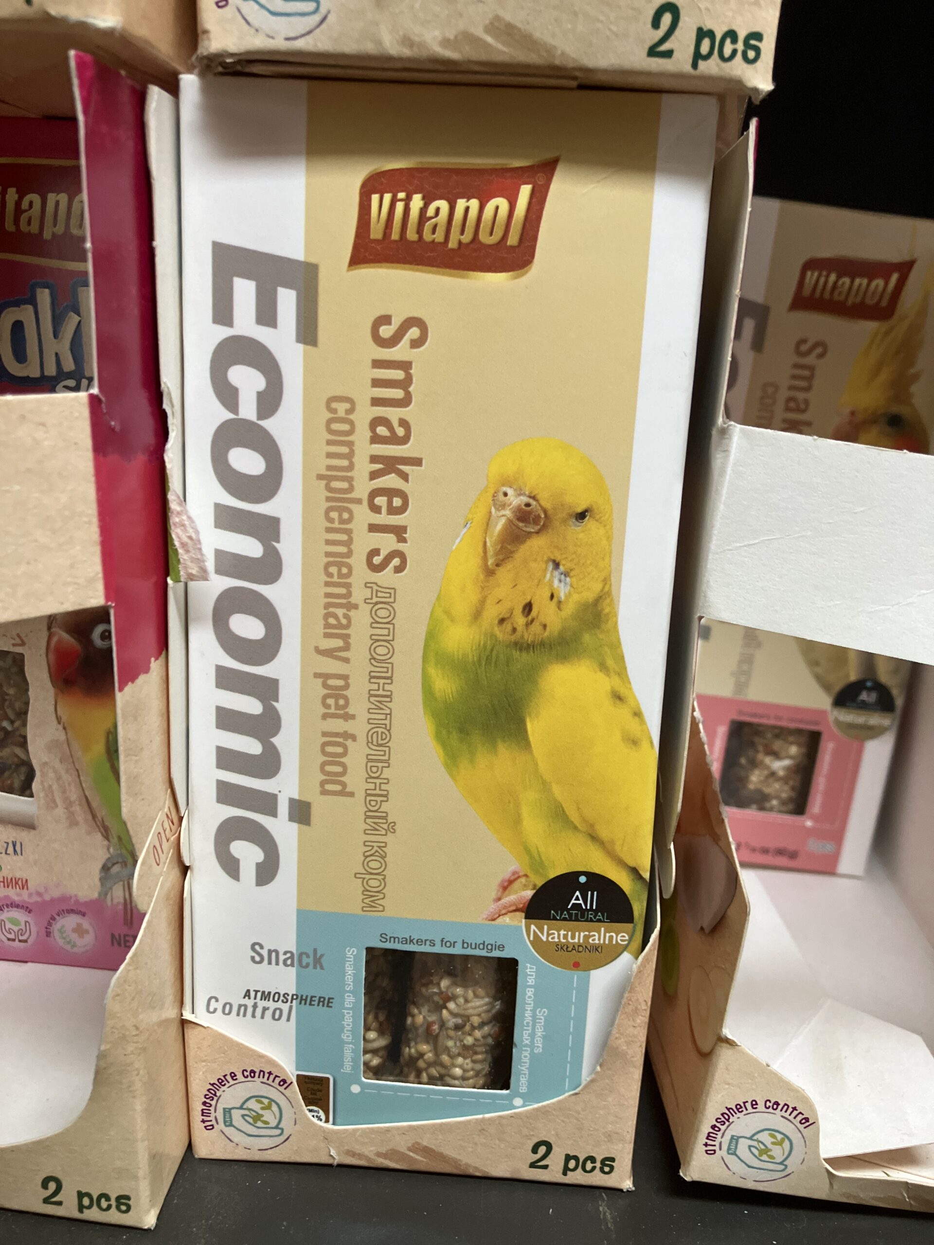 Smakers economic for budgie