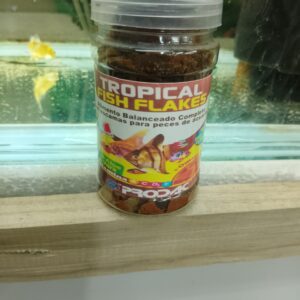 Tropical fish flakes